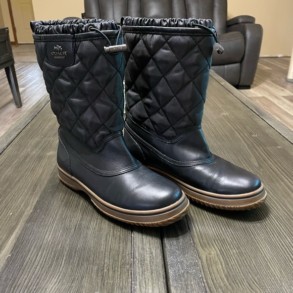 Coach Winter Boots - Picture 4 of 7